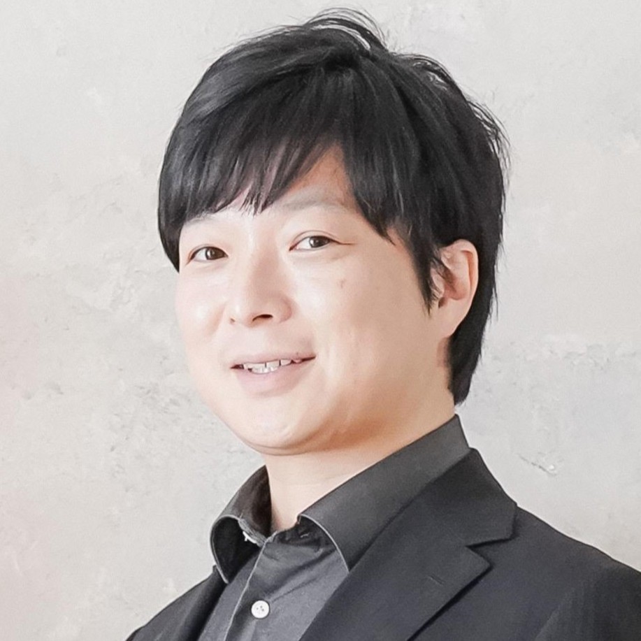 平井　智之の顔写真