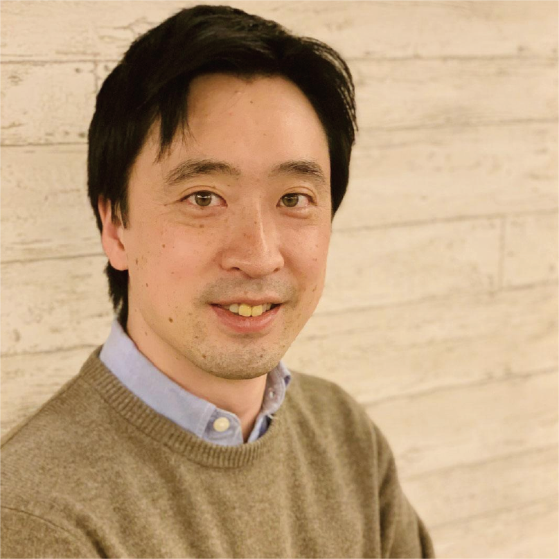 林　泰臣の顔写真